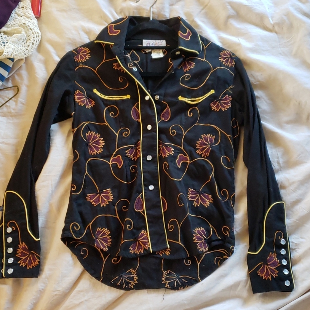Embroided Pearl Snap